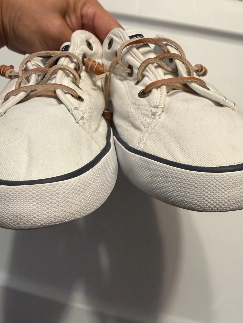 Sperry Womens White Canvas Boat Shoes with Brown Leather Laces 10